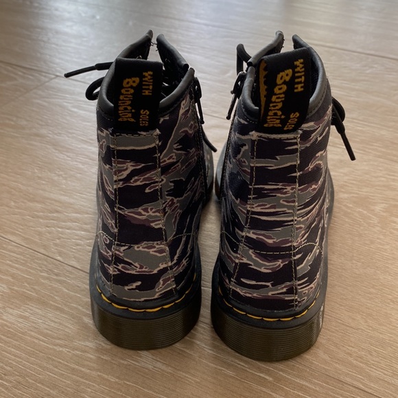 Dr. Martens Junior 1460 Camo Boots, GREEN JUNGLE CAMO K T CANVAS, Size 3, NEW!! - Picture 6 of 11